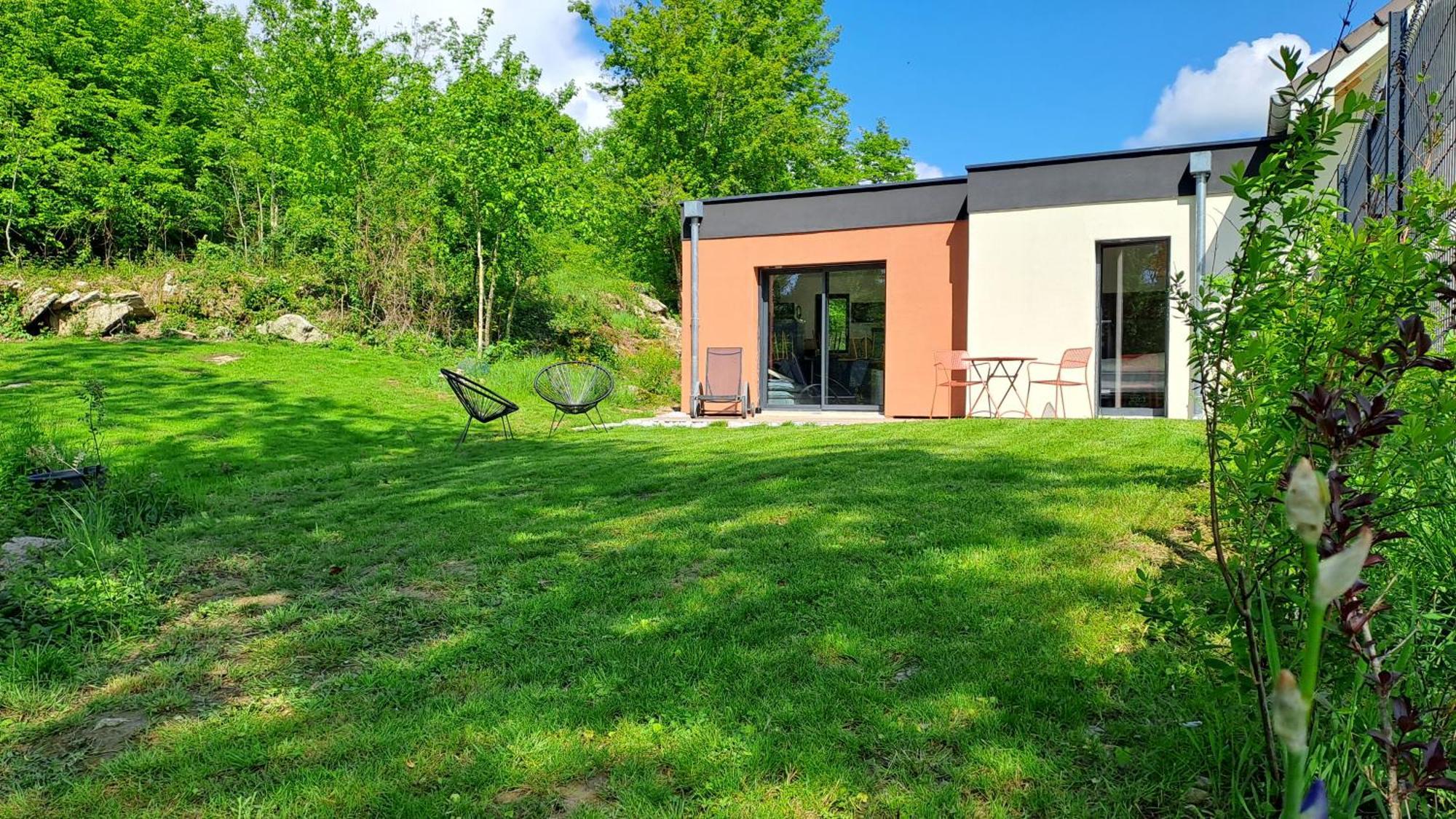 Logement Neuf A 2 Pas Du Lac La Bridoire Exterior photo